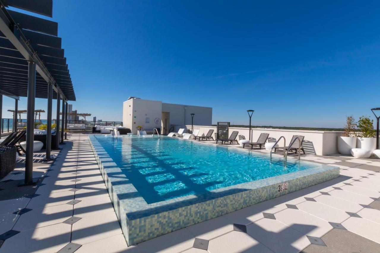 Elegant 4 Bedroom Luxury Condo With Rooftop Pool Next To The Hangout Gulf Shores Exterior photo